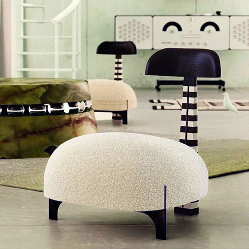 Creative Giraffe-Shaped Velvet Accent Chair, Modern Teddy Upholstered Negotiation Chair for Hotel Lobby, Hardware & Solid Wood Frame