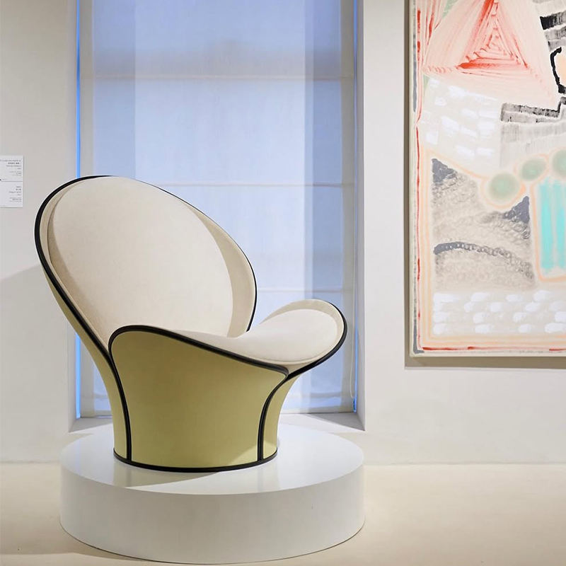 Modern Creative Bean Sprout Leisure Chair, High Back Fiberglass Designer Lounge Chair for Living Room and Bedroom