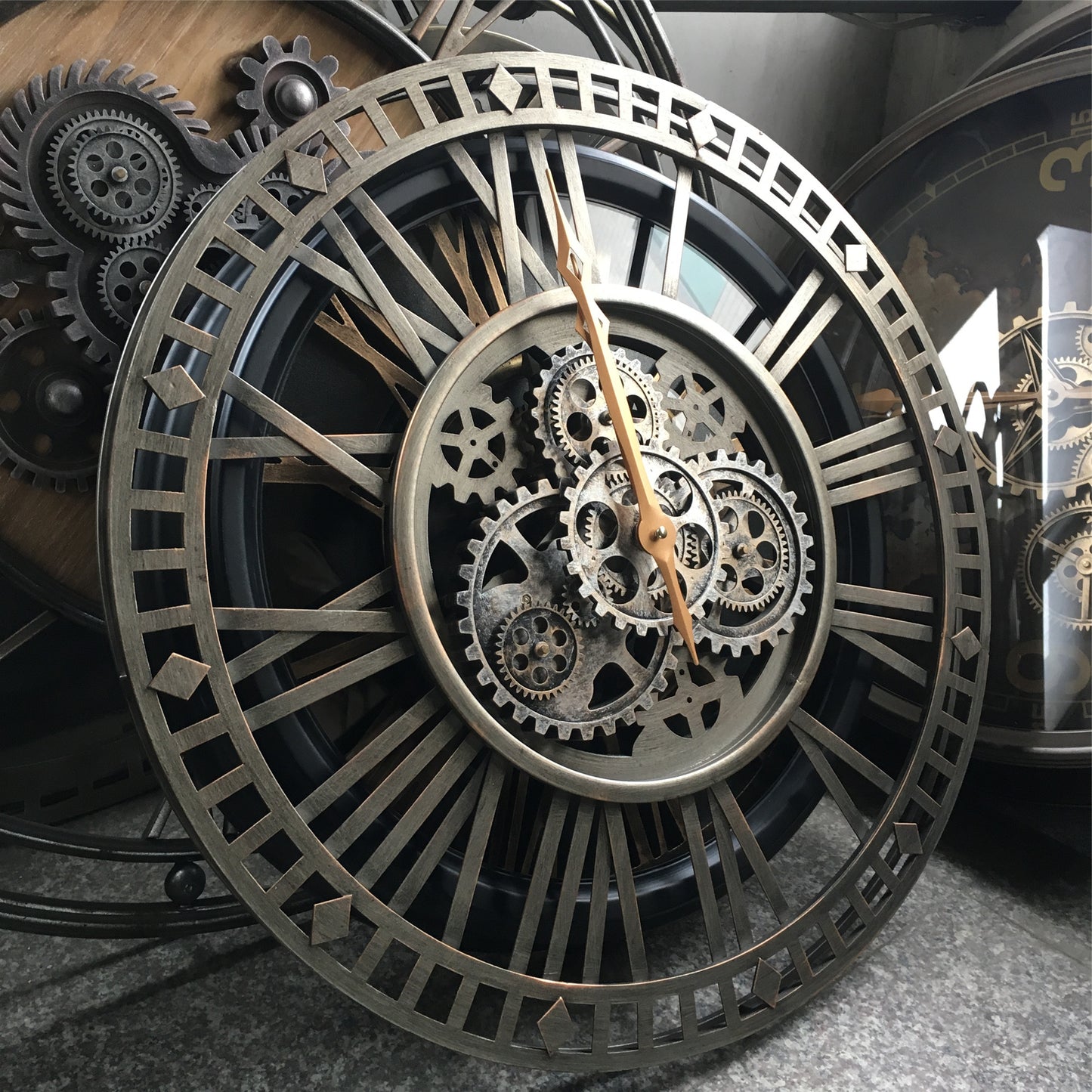 Big Antique Metal Vintage Moving Gear Farmhouse Industrial Wall Clock
