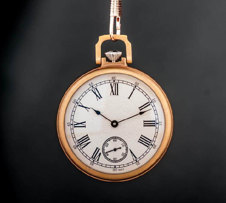 Rose Gold Mechanical Pocket Watch, Stainless Steel Hand Wind Movement with Roman Numeral Dial and Small Seconds, Vintage Pendant Watch with Chain for Men, Women, Gift