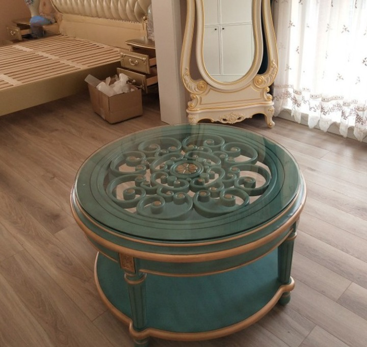 Round Solid Wood Coffee Table with Tempered Glass Top, Vintage Blue Carved Center Table, 39.4 Inch Rustic Living Room Tea Table