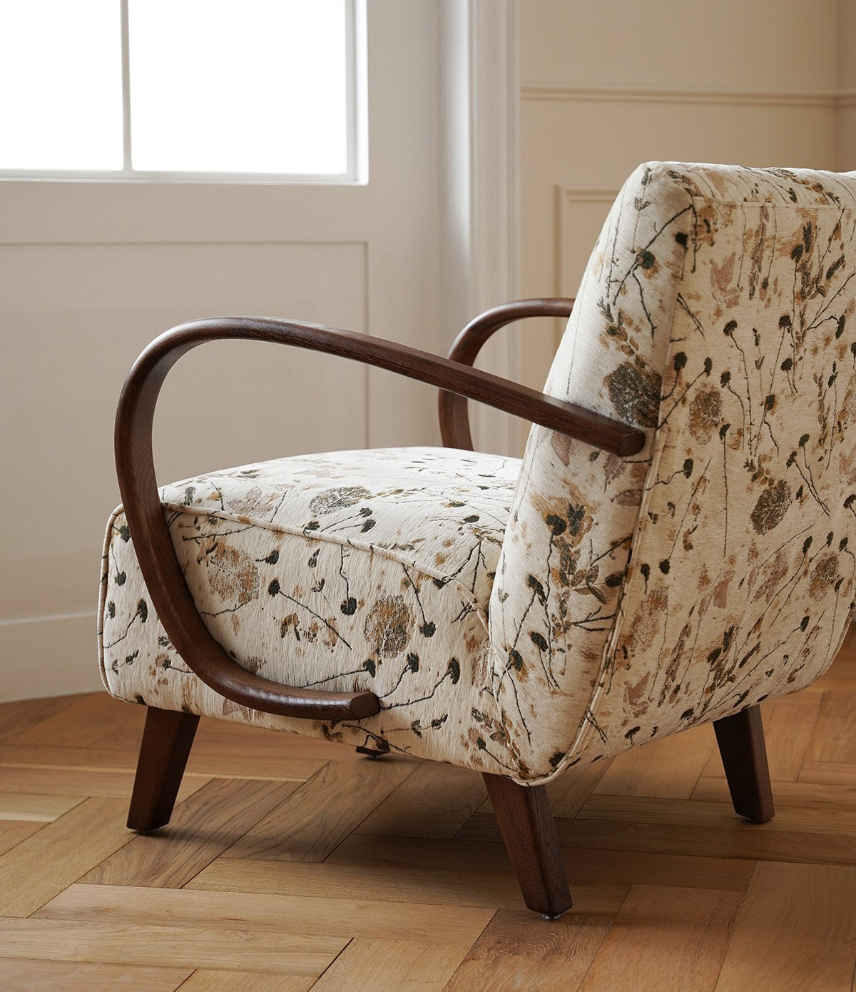Floral Accent Chair with Solid Wood Arms, Vintage Upholstered Lounge Chair, Single Sofa Chair for Living Room, Bedroom, Balcony, Reading Nook, Beige Botanical Print