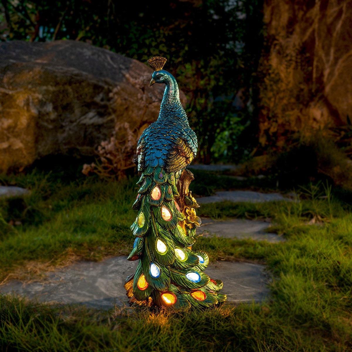 Peacock Solar Garden Statue Light, Resin Outdoor Peacock Decor, Solar Powered Night Light Ornament for Patio, Yard, Lawn, Balcony, Garden Pathway and Villa Decoration