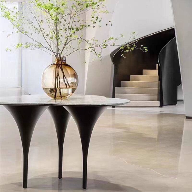 Gray Fiberglass Clover Coffee Table, Sculptural Three-Leg Petal Accent Table with Round Top for Patio, Garden, Café, Living Room and Lounge