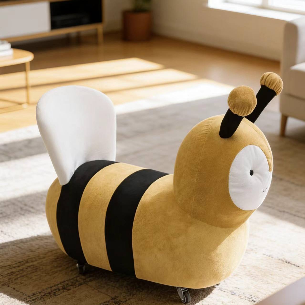 Plush Bee Kids Sofa Chair with Wheels, Cartoon Animal Seat