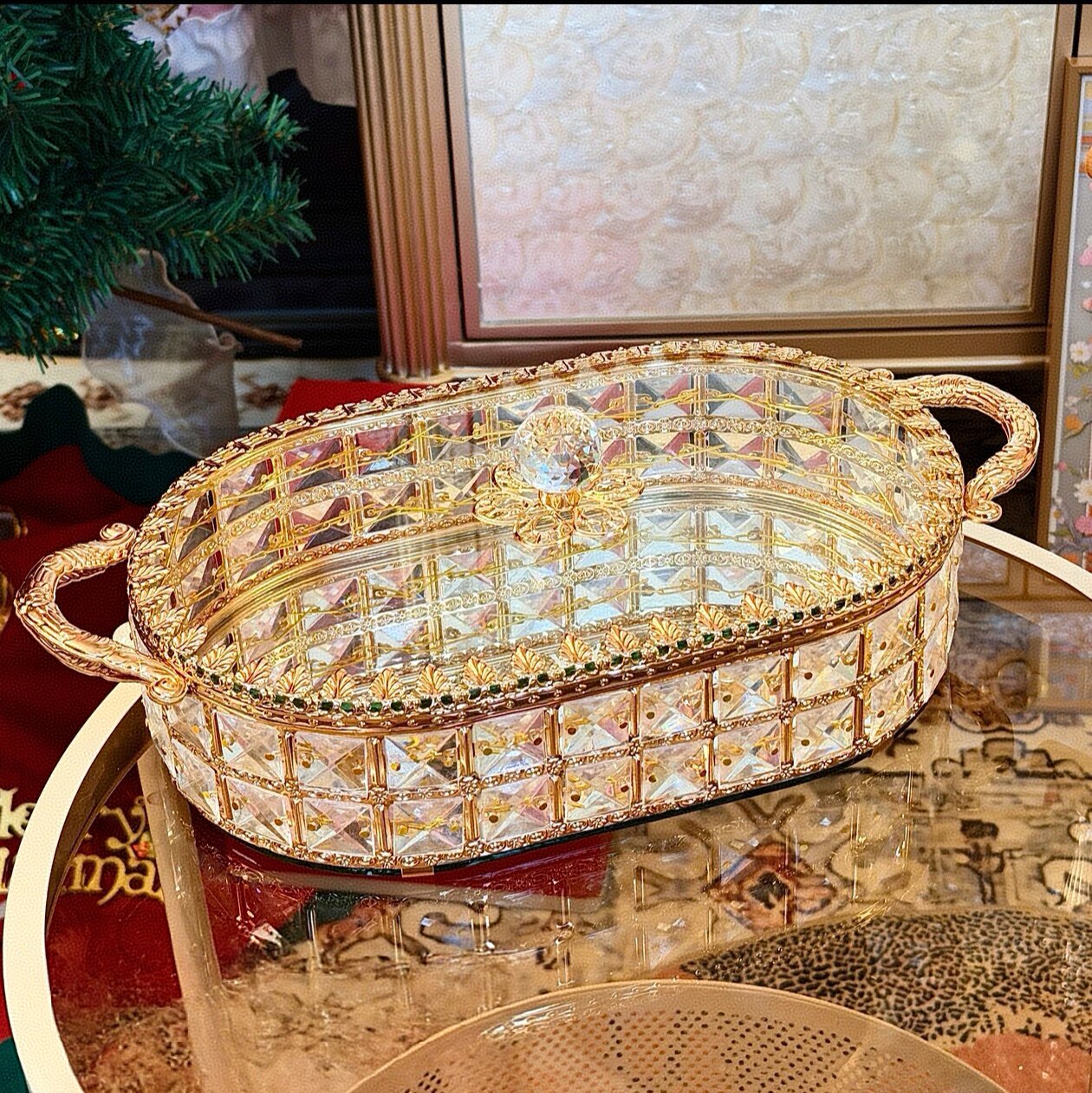 Luxury Crystal Candy Dish with Lid, Gold Decorative Serving Tray, Covered Snack Organizer for Coffee Table, Coffee Bar, Living Room, Dining Table and Wedding Decor