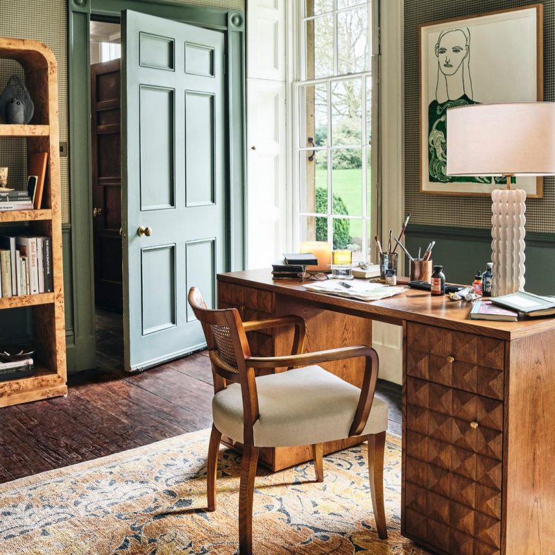 Solid Wood Writing Desk with Storage Drawers, Carved Geometric Home Office Desk, Vanity Table for Bedroom, Study Room, Hotel, Villa