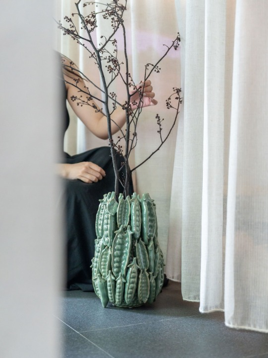 Green Ceramic Pea Pod Vase, Sculptural Flower Vessel for Table Decor