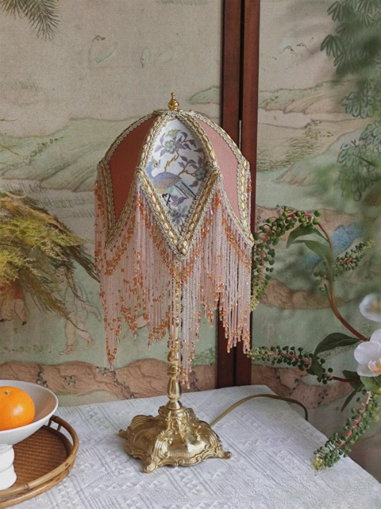 Peach Pink Vintage Fringe Table Lamp, 19.7 Inch French Style Bedside Lamp with Floral Bird Fabric Shade, Beaded Tassel Accent Lamp with E27 Socket for Bedroom, Living Room, Study