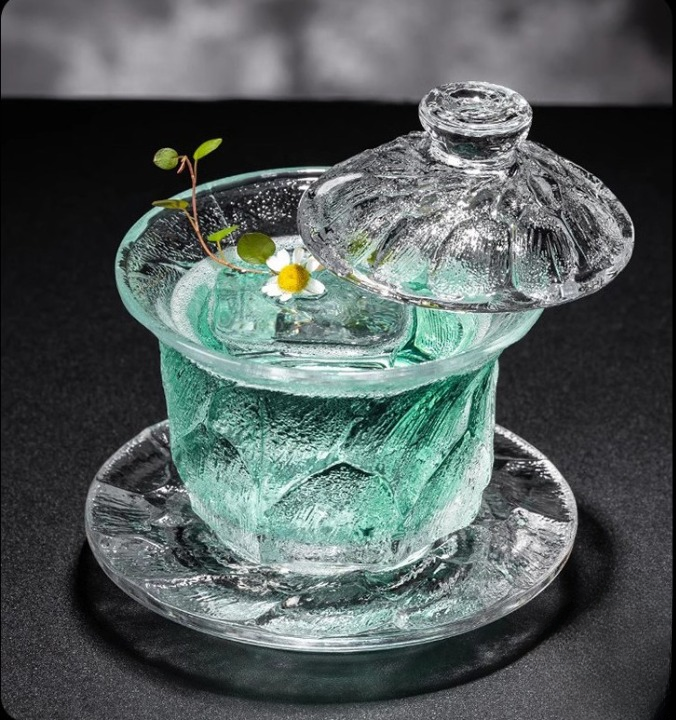 Textured Glass Gaiwan Tea Cup with Lid and Saucer, 5.3 oz