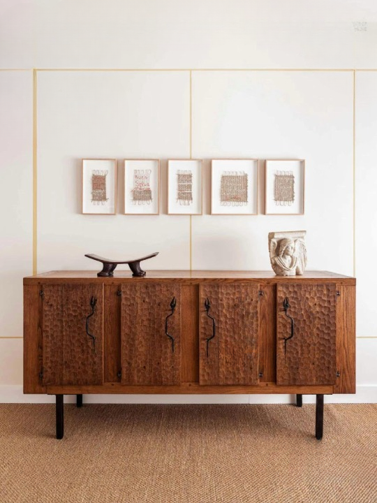 Solid Wood Sideboard Cabinet, Rustic Buffet Cabinet with Textured Doors, Modern Farmhouse Storage Cabinet, Dining Room Credenza, Living Room Accent Cabinet with Black Metal Legs