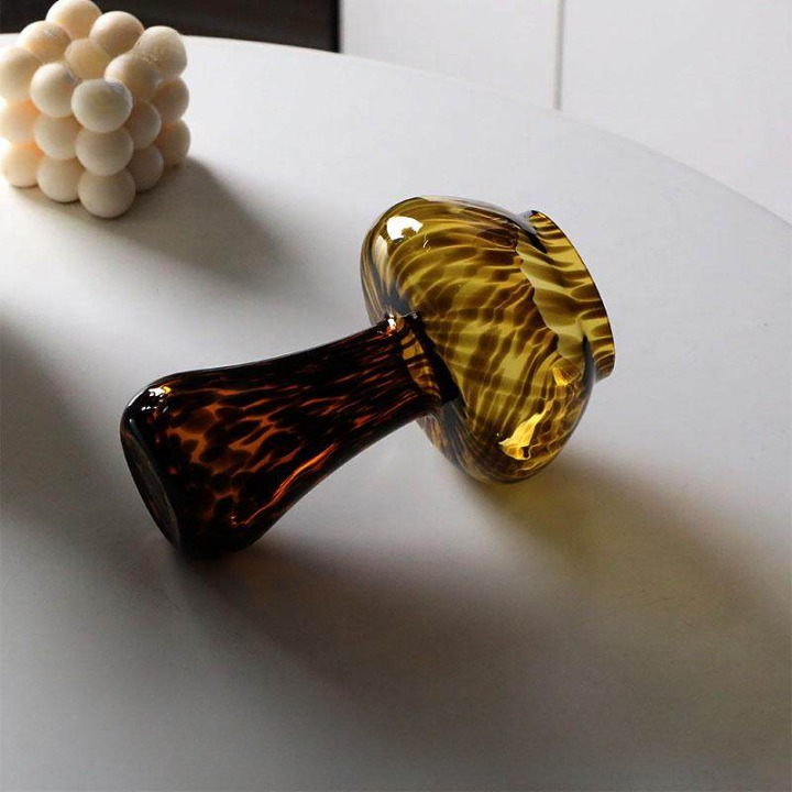 Amber Mushroom Glass, 17.6 oz Tortoise Pattern Cocktail Cup, Artistic Leopard Print Drinkware Glass for Cocktails, Juice, Mocktails, Iced Coffee, Parties and Home Bar, Set of 1