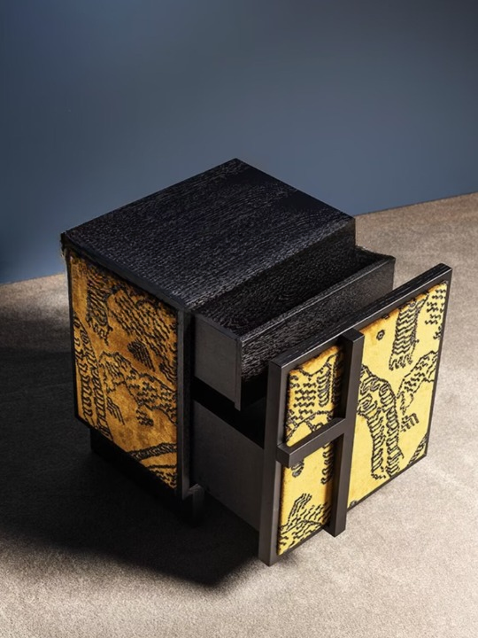 Black and Gold Upholstered Nightstand, Solid Wood Bedside Cabinet with Abstract Pattern Panels, Vintage Accent Storage Cabinet, Small End Table for Bedroom, Living Room, Guest Room, and Hallway