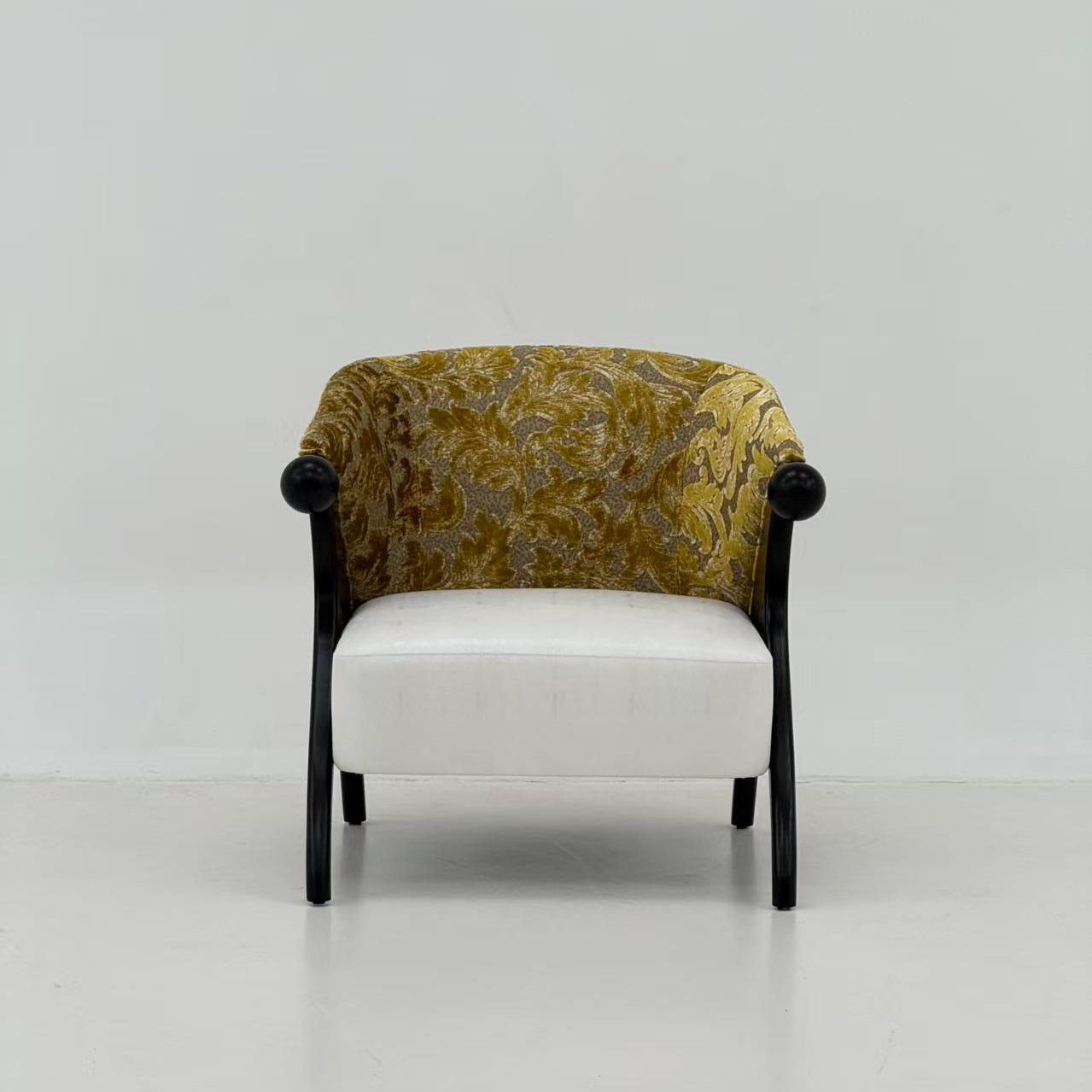 Black Solid Wood Accent Chair with Ivory Upholstered Seat, Gold Floral Patterned Barrel Back and Sculptural Curved Arms, French-Inspired Lounge Armchair for Living Room, Bedroom, Reading Nook and Office
