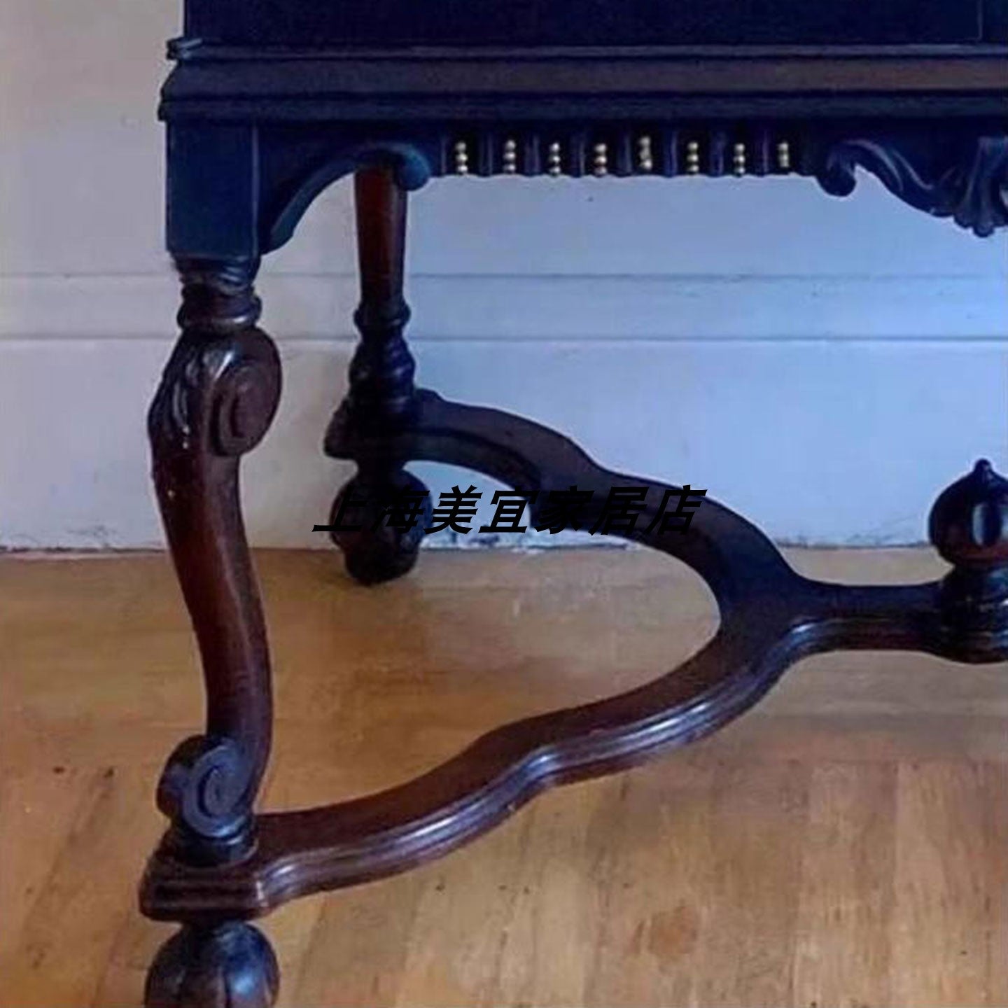 Deep Navy Blue Solid Wood 2-Door Accent Cabinet, Hand-Painted Botanical Entryway Storage Cupboard with Carved Legs and Curved Cross Stretcher for Foyer, Living Room, Dining Room and Hallway