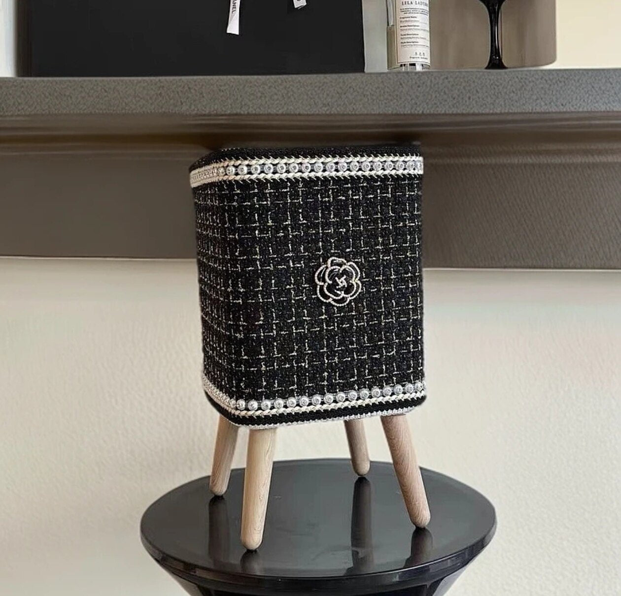 Black Tweed Style Trash Can with Lid, Decorative Press Top Waste Basket with Pearl Trim and Wooden Legs, Small Luxury Garbage Bin for Bathroom, Bedroom, Living Room, Office