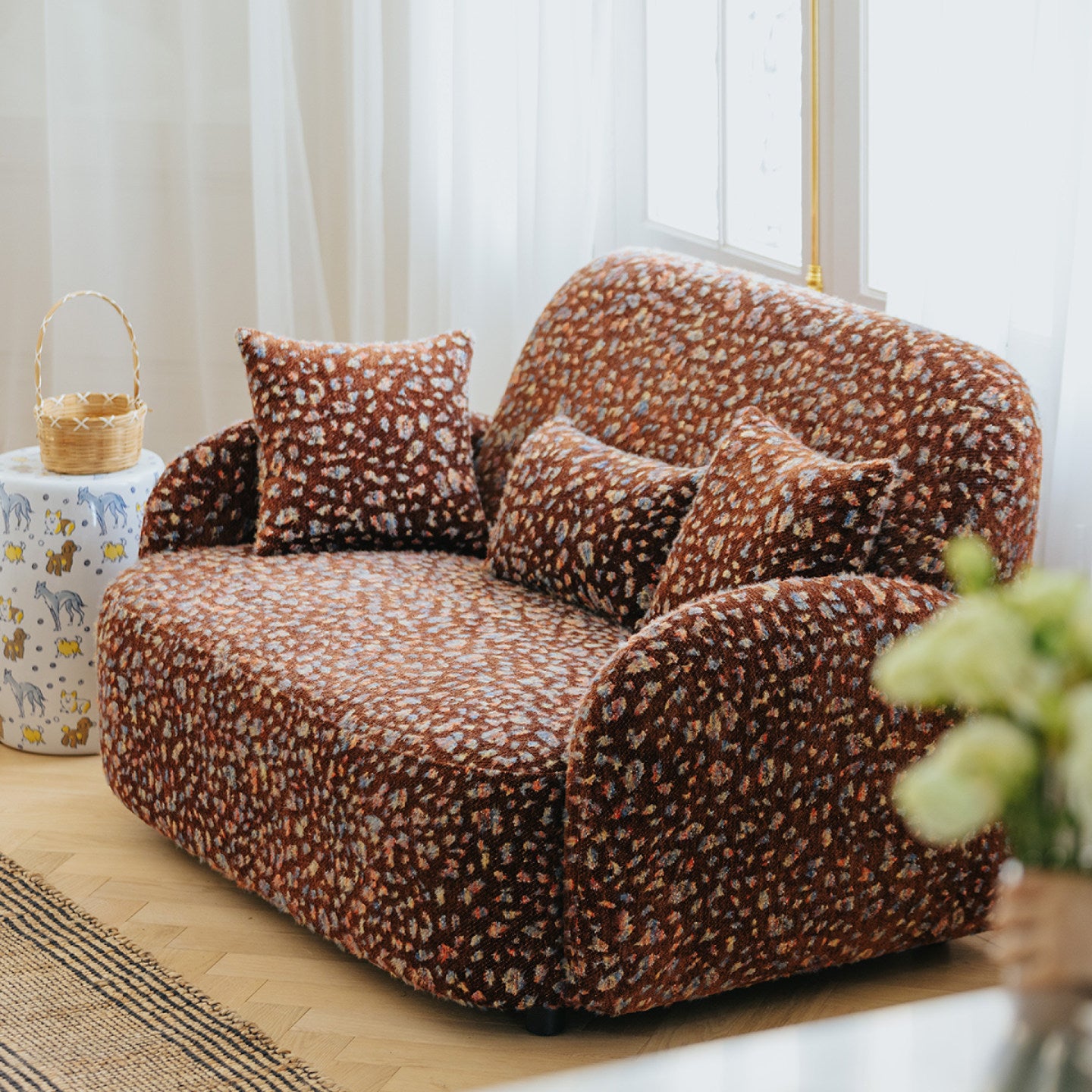 Brown Textured Fabric Loveseat Sofa with Pillows, Modern 2-Seater Couch