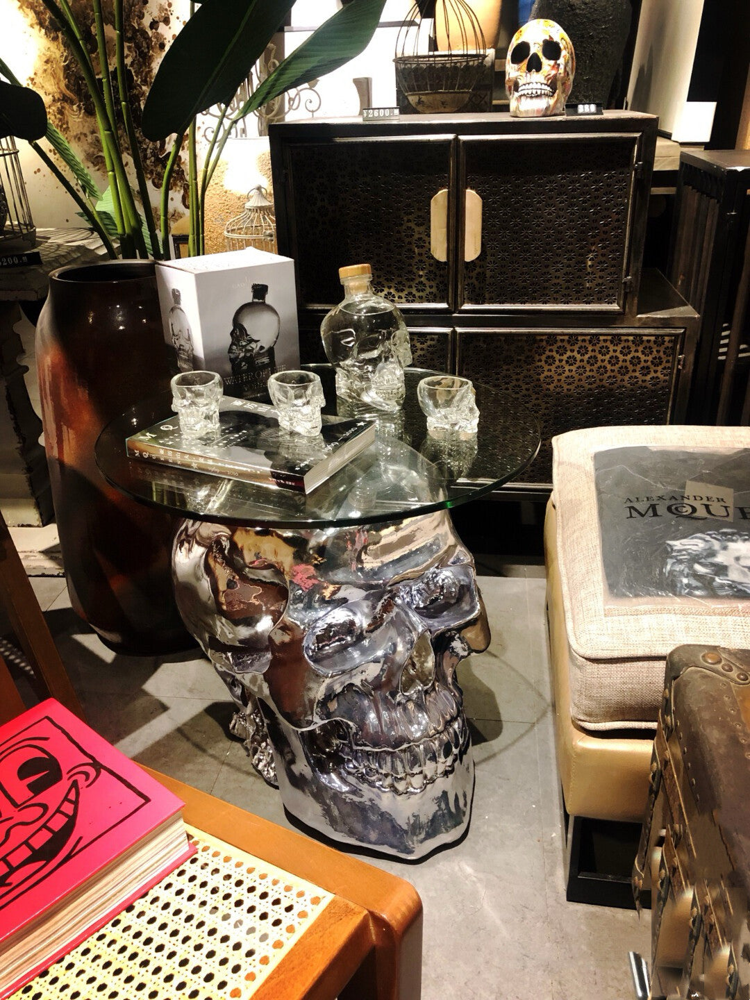 Silver Skull Side Table with Tempered Glass Top, Electroplated Fiberglass Sculptural Accent End Table, Modern Gothic Coffee Table for Living Room, Bar, Lounge, Studio and Small Spaces