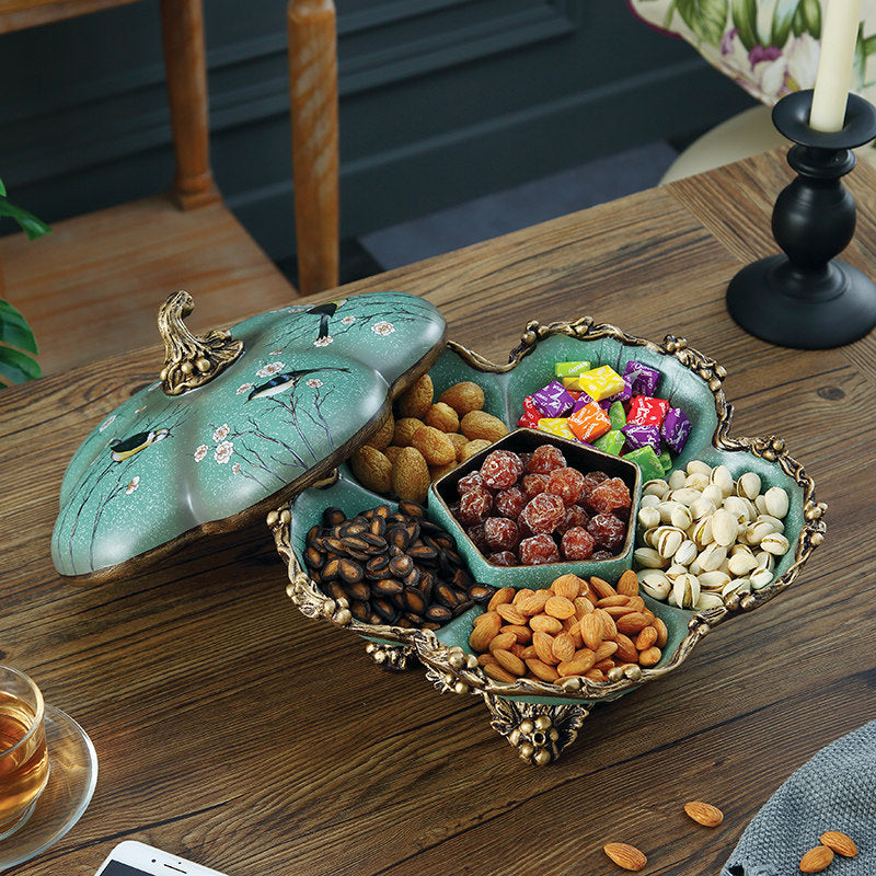 Green Covered Divided Candy Dish, 6-Section Dry Fruit Tray with Lid, European Style Decorative Snack Serving Bowl for Nuts, Candy, Cookies, Dried Fruit, Coffee Table, Tea Table, Living Room Decor