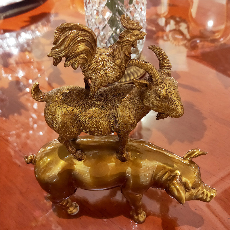 Gold Stacked Farm Animal Statue, Pig Goat and Rooster Decorative Figurine, Metallic Animal Sculpture for Farmhouse Decor, Tabletop Centerpiece, Bookshelf, Office Desk, Living Room and Gift Display