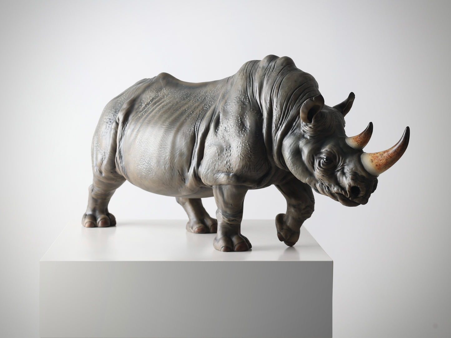 Realistic Rhinoceros Statue, Resin Rhino Sculpture, Large Gray Animal Figurine for Entryway, Living Room, Office, TV Cabinet, Shelf Decor and Housewarming Gift