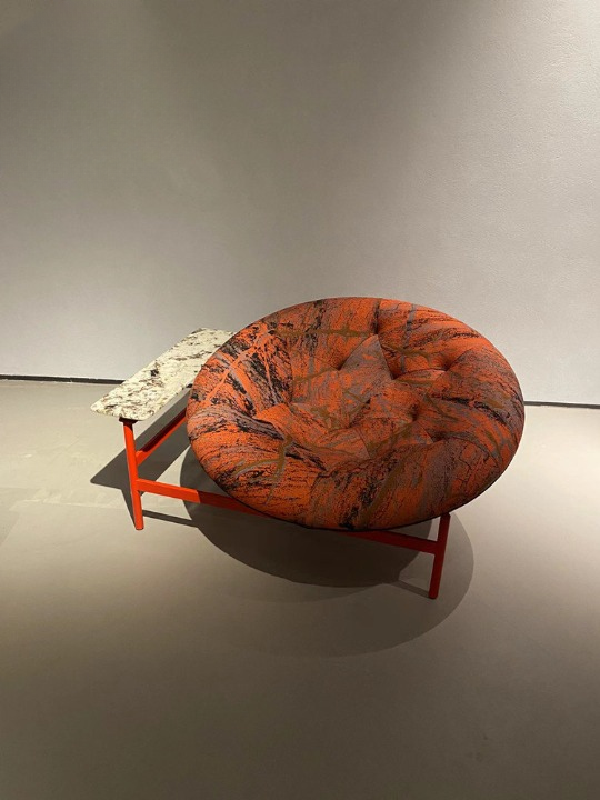 Orange Round Lounge Chair with Attached Side Table, Modern Upholstered Accent Chair with Metal Frame, Oversized Saucer Chair for Living Room, Bedroom, Reading Corner, Studio and Luxury Home Decor