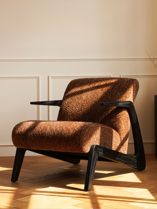 Brown Chenille Accent Chair with Ash Wood Frame, Modern Upholstered Lounge Chair with Open Armrests, Single Sofa Chair for Living Room, Bedroom, Reading Nook, Office