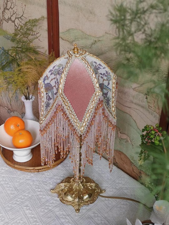 Peach Pink Vintage Fringe Table Lamp, 19.7 Inch French Style Bedside Lamp with Floral Bird Fabric Shade, Beaded Tassel Accent Lamp with E27 Socket for Bedroom, Living Room, Study