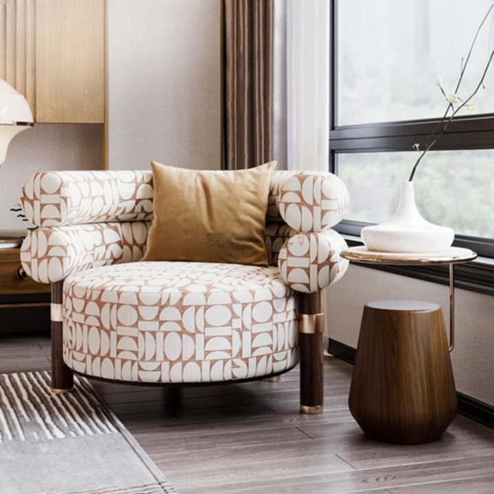 Geometric Upholstered Accent Chair, Modern Lounge Chair with Rounded Arms, Solid Wood Legs and Gold Tone Accents, Cushioned Single Sofa Chair for Living Room Bedroom Hotel Lounge