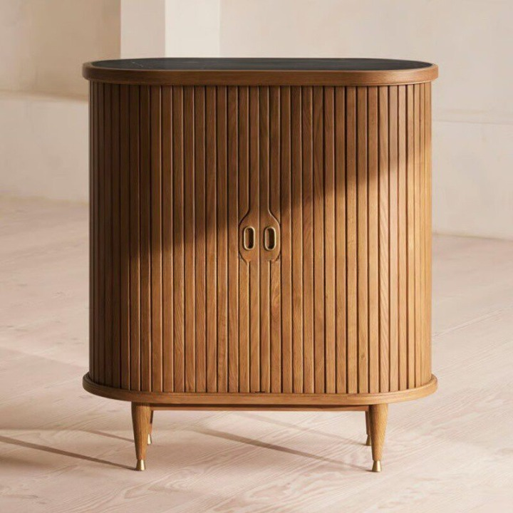 Solid Wood Fluted Bar Cabinet, Carved Sideboard Buffet Cabinet with Glassware Storage for Dining Room, Living Room, Home Bar, Hotel, Natural Wood Finish