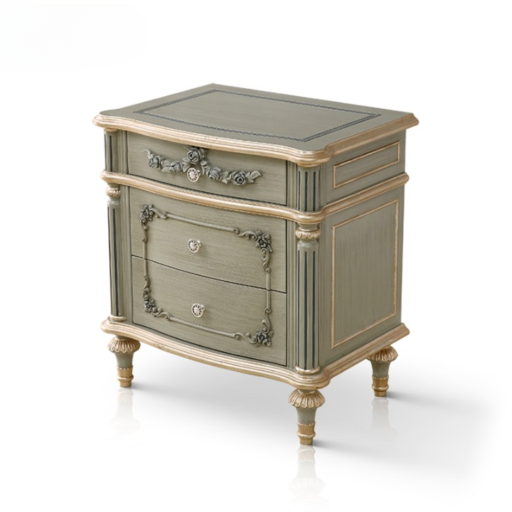 French-Inspired 3-Drawer Solid Wood Nightstand, 23.6-Inch Gray and Gold Bedside Table with Floral Carvings, Crystal-Style Knobs and Sculpted Legs for Bedroom or Guest Room