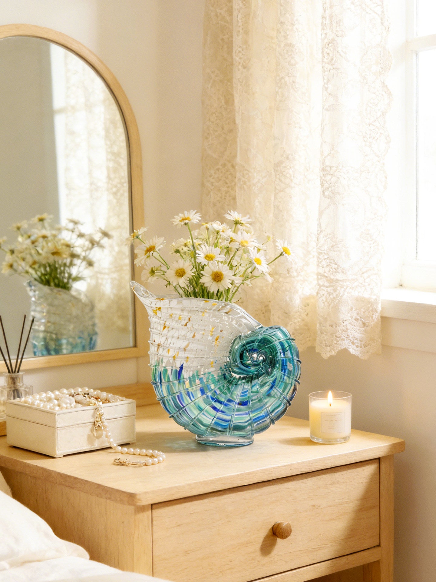 Blue Glass Conch Shell Vase, Coastal Decorative Flower Vase for Tabletop