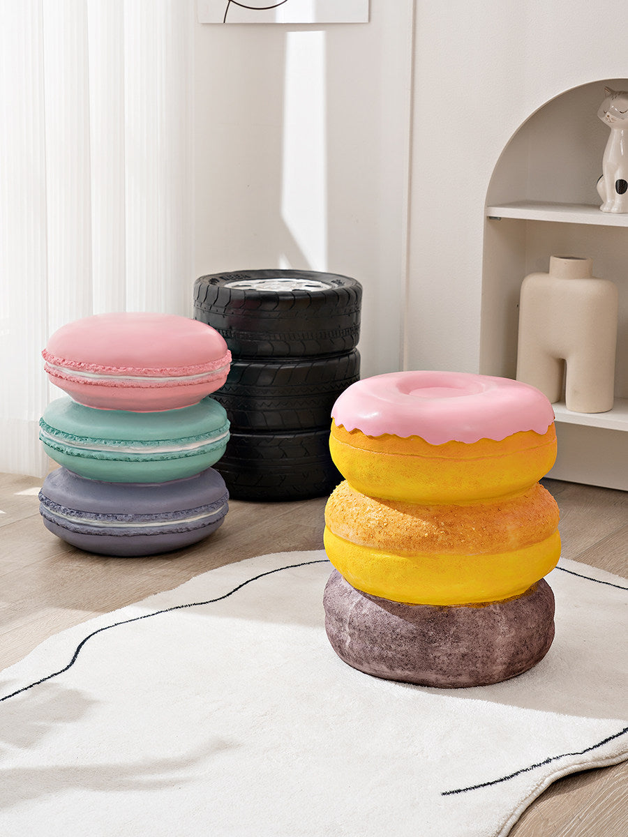 Pink Donut Shaped Resin Stool, Creative Dessert Accent Seat, Decorative Side Table, Small Shoe Bench, Food Inspired Art Stool for Entryway, Bedroom, Living Room, Patio Decor