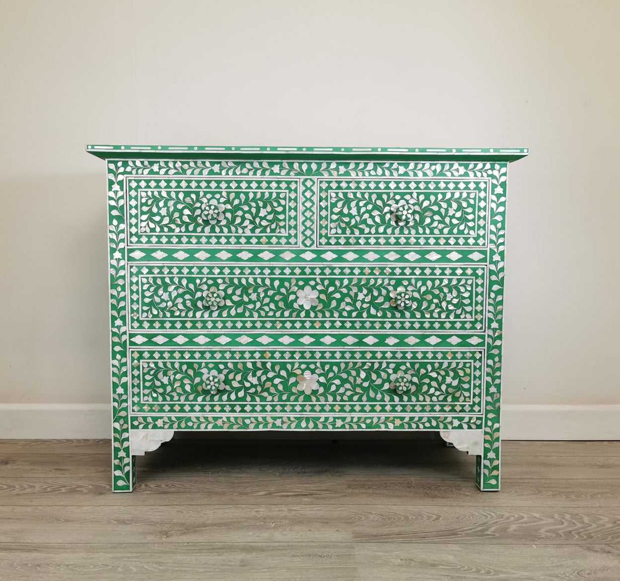 Luxury Black White Bone Inlay Dresser Handmade Wooden Storage Cabinet Moroccan Style Chest of Drawers Artisan Bedroom Accent Furniture for Living Room