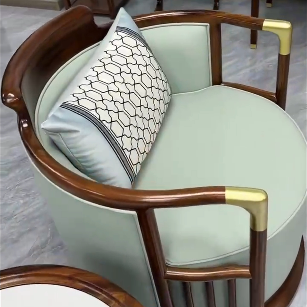 Swivel Ash Wood Barrel Accent Chair with Upholstered Seat and Lumbar Pillow, 360° Rotating Lounge Chair for Living Room, Bedroom, Office &amp; Reception