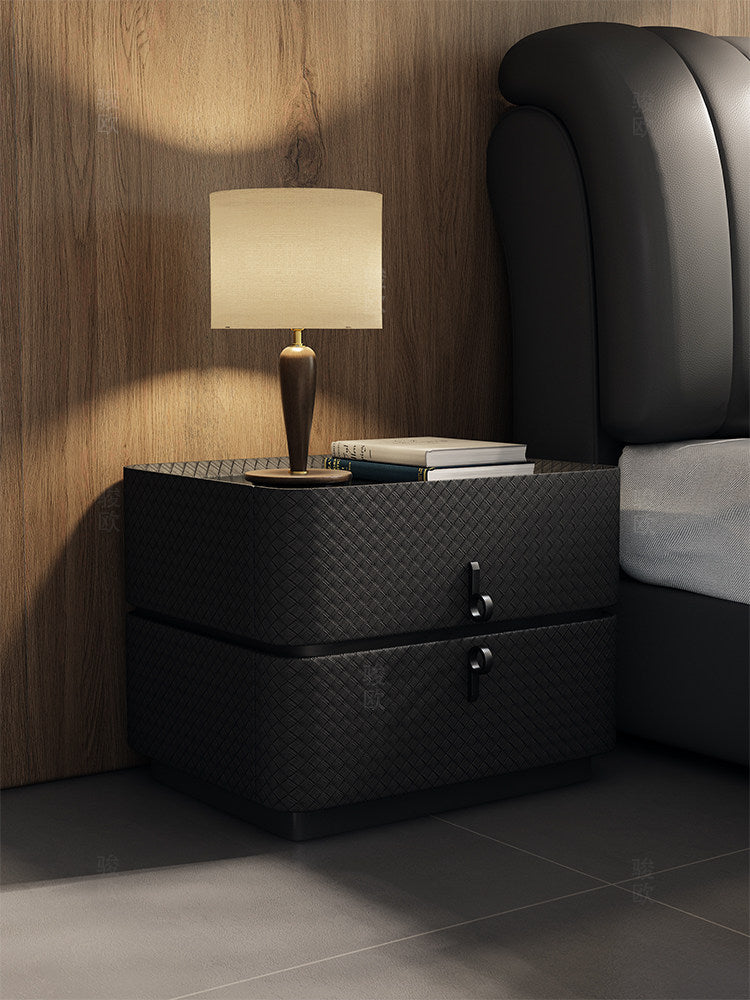 Black Woven Leather Look Nightstand with 2 Drawers, Modern Solid Wood Bedside Table, Compact Bedroom End Table with Textured Finish for Living Room, Guest Room, Apartment