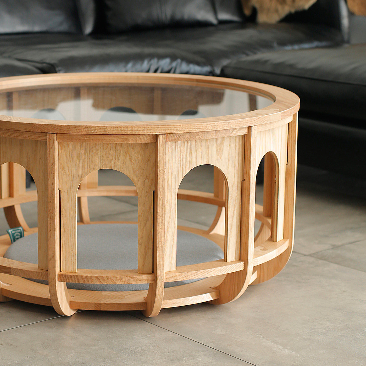 Natural Solid Red Oak Round Cat Coffee Table with Glass Top and Pet Bed