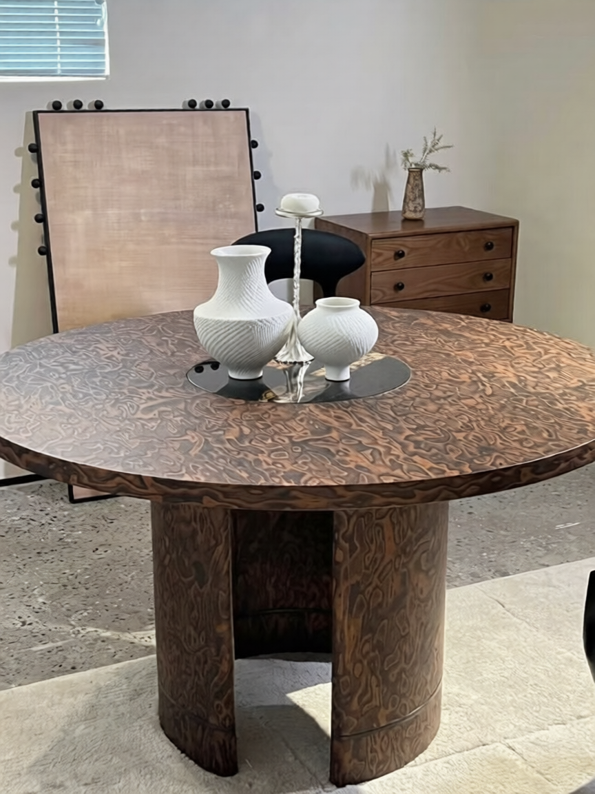 Round Burl Wood Dining Table, Vintage Style Pedestal Kitchen Table with Patterned Wood Grain Top, French Style Small Dining Table for Dining Room, Breakfast Nook, Apartment, Cafe, and Home Kitchen