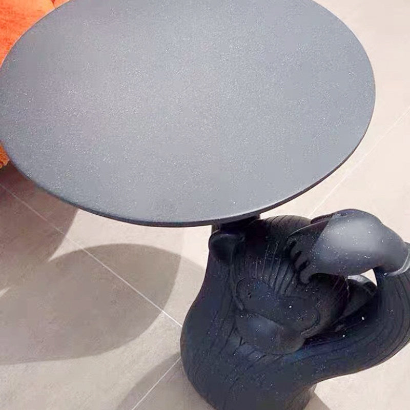 Dark Gray Sculptural Monkey Side Table with Round Serving Tray, Weighted Animal Accent End Table for Living Room, Bedroom, Sofa Side, Bedside and Small Spaces