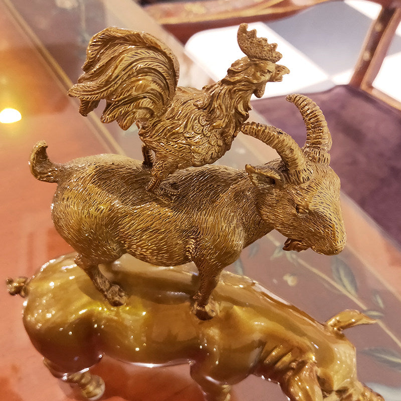 Gold Stacked Farm Animal Statue, Pig Goat and Rooster Decorative Figurine, Metallic Animal Sculpture for Farmhouse Decor, Tabletop Centerpiece, Bookshelf, Office Desk, Living Room and Gift Display