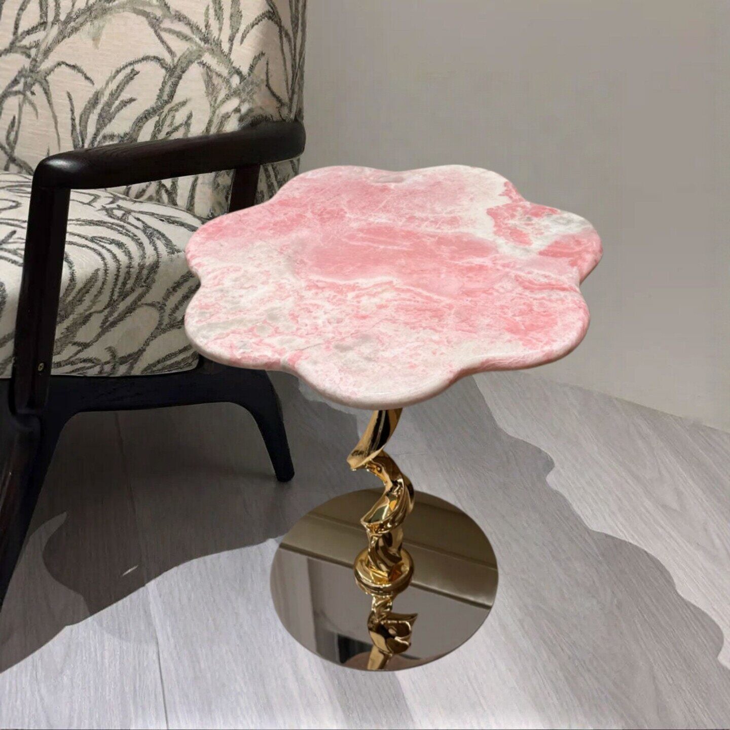 Pink Marble Flower Side Table, Petal Shaped Accent Table with Glossy Stainless Steel Base, Natural Stone End Table for Living Room, Bedroom, Sofa Side, Lounge Decor