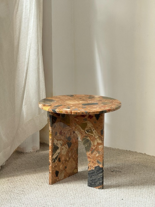Round Marble Side Table, Natural Stone Accent End Table for Living Room, Bedroom, Sofa Side and Bedside Use