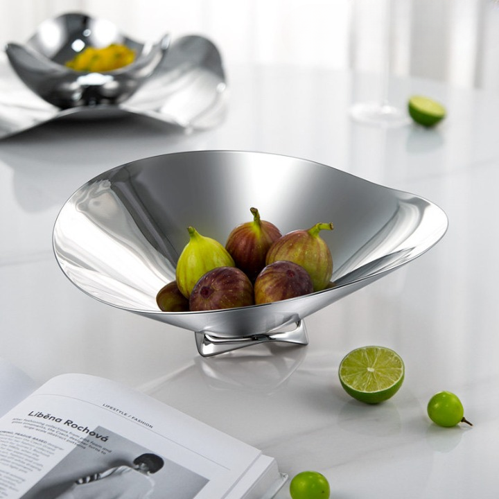 Stainless Steel Fruit Bowl, Modern Silver Decorative Centerpiece Bowl, Large Wave Metal Fruit Basket for Dining Table, Kitchen Counter, Coffee Table, Housewarming Gift