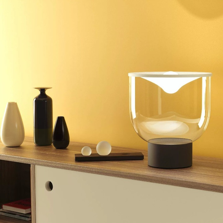 Modern Smoked Glass Table Lamp, Sculptural Bowl Shade Desk Lamp with Black Base and Button Switch, Contemporary Accent Lighting for Bedroom, Living Room, Hotel Lobby, Office