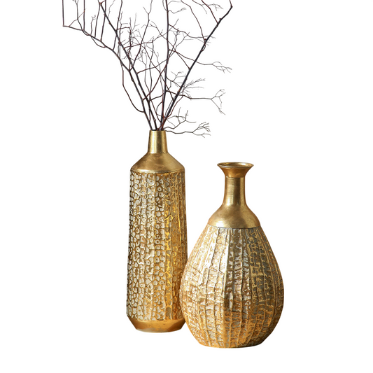 Set of 2 Gold Metal Floor Vases, Vintage Textured Decorative Vases, Tall Hammered Accent Vase Set for Living Room, Entryway, Wedding Decor, Photo Props