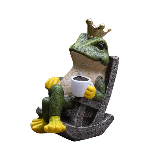 Green Crowned Frog Figurine, Hand-Painted Resin Frog Drinking Coffee in Rocking Chair, Whimsical Animal Statue for Office Desk, Bookshelf, Patio, Garden and Home Décor