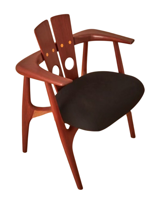 Walnut Solid Wood Accent Dining Armchair, Modern Sculptural Dining Chair with Black Velvet Upholstered Seat, Curved Arms, Cutout Backrest, Artistic Side Chair for Dining Room, Living Room, Reception Area