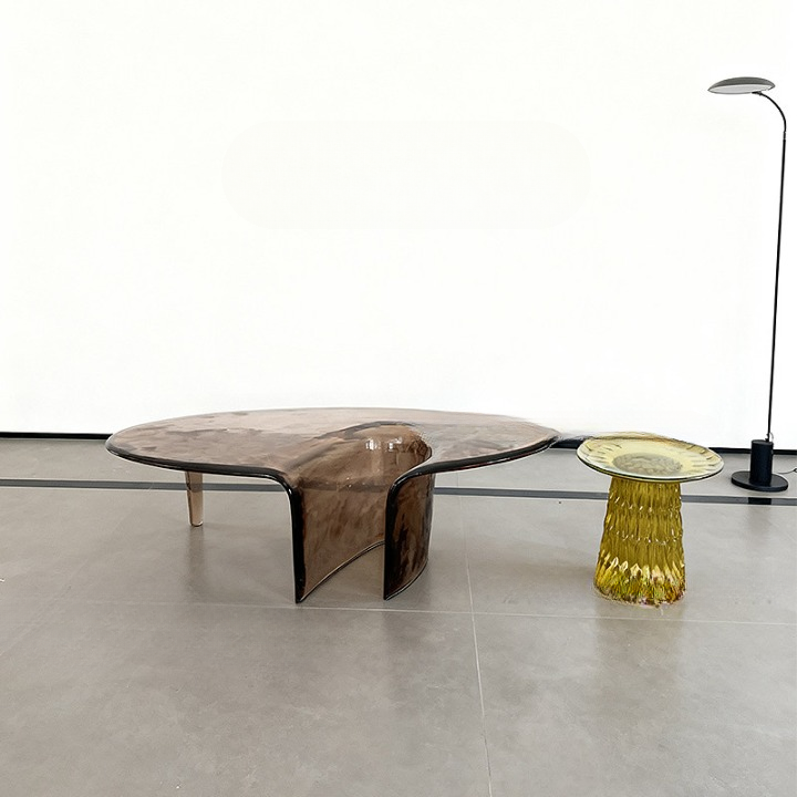 Brown Resin Coffee Table, Organic Waterfall Cocktail Table for Living Room, Modern Transparent Accent Center Table for Apartment, Lounge and Reception Area