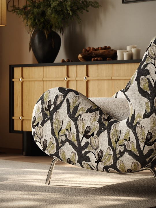 Cream Floral Jacquard Accent Chair with Padded Arms and Metal Legs