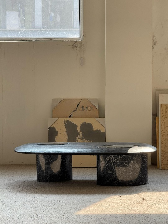 Oval Solid Wood Coffee Table, Black Travertine Accent Cocktail Table for Living Room